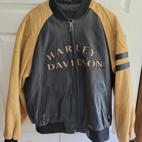 Harley Davidson Leather Jacket - Picture 4 of 4